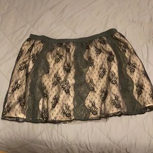 AE Outfitters Multi-Layer Mini Skirt Size L